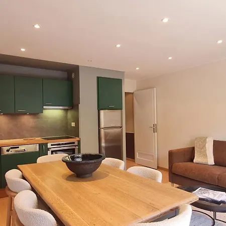 Apartment Eperon 1 Na2 - 3p4